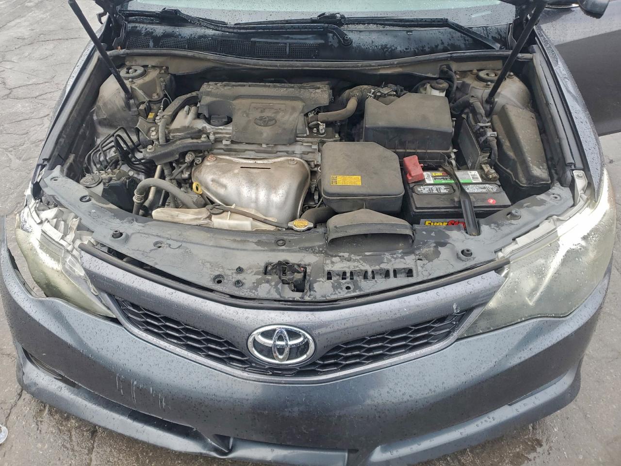 Toyota Camry L Image 12