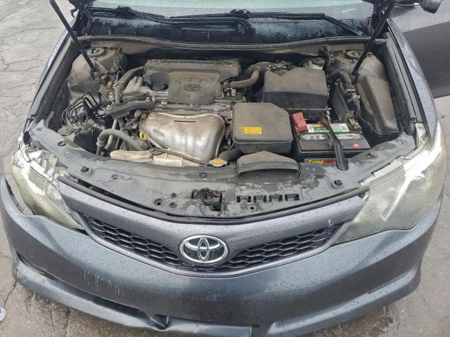 Toyota Camry L Image 12