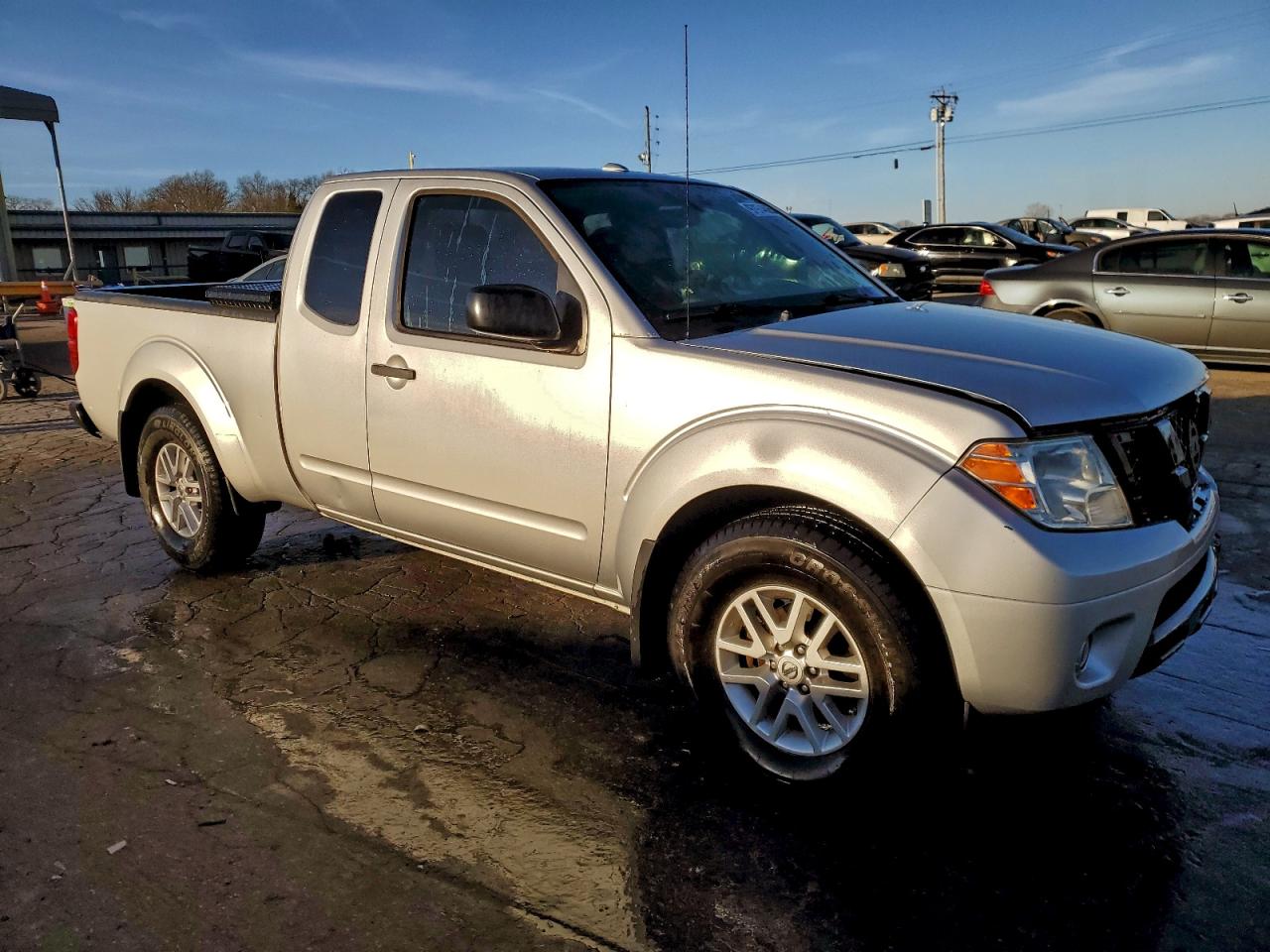 Nissan Frontier Sv Image 2