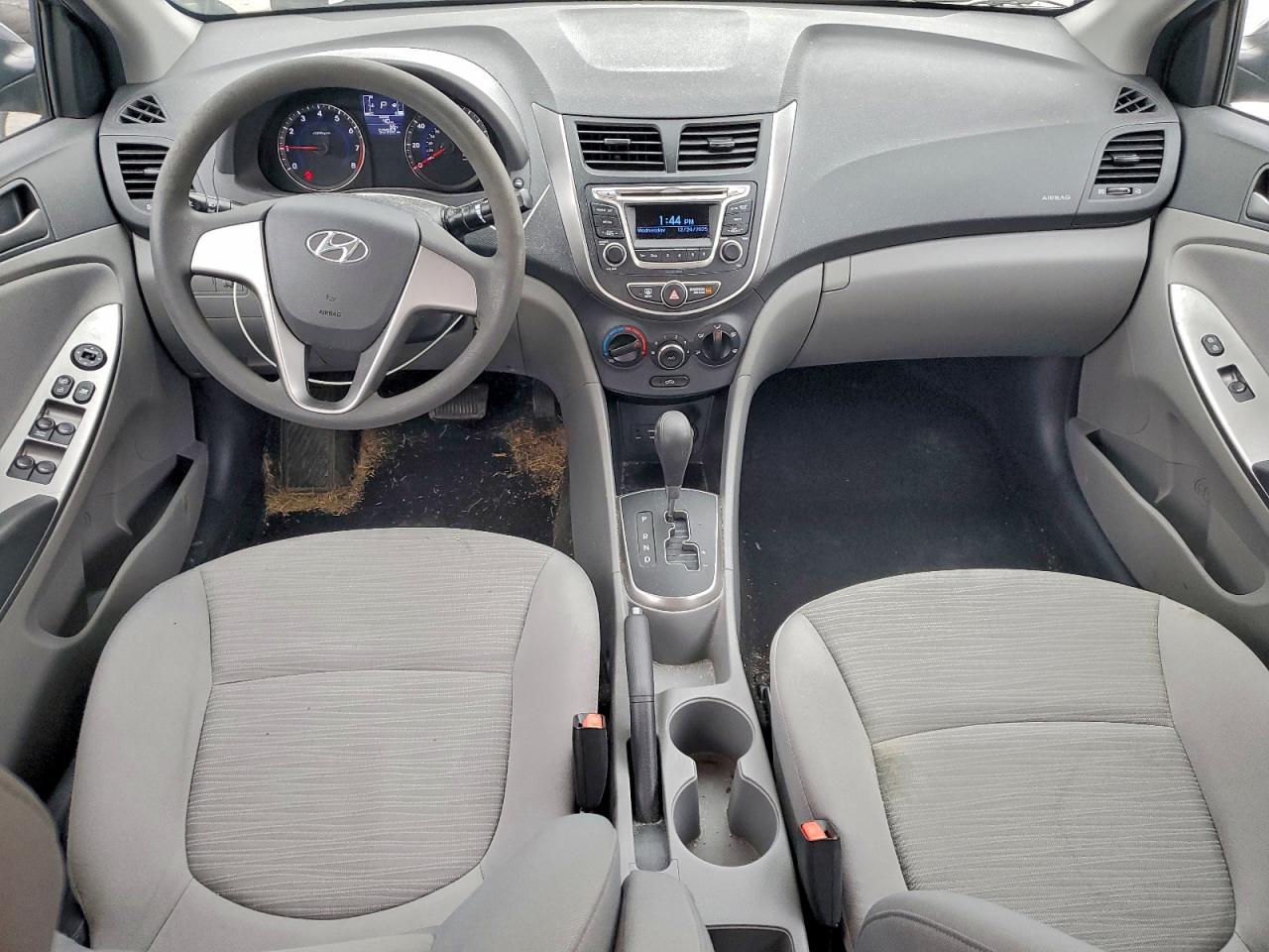 Hyundai ACCENT Se Image 5