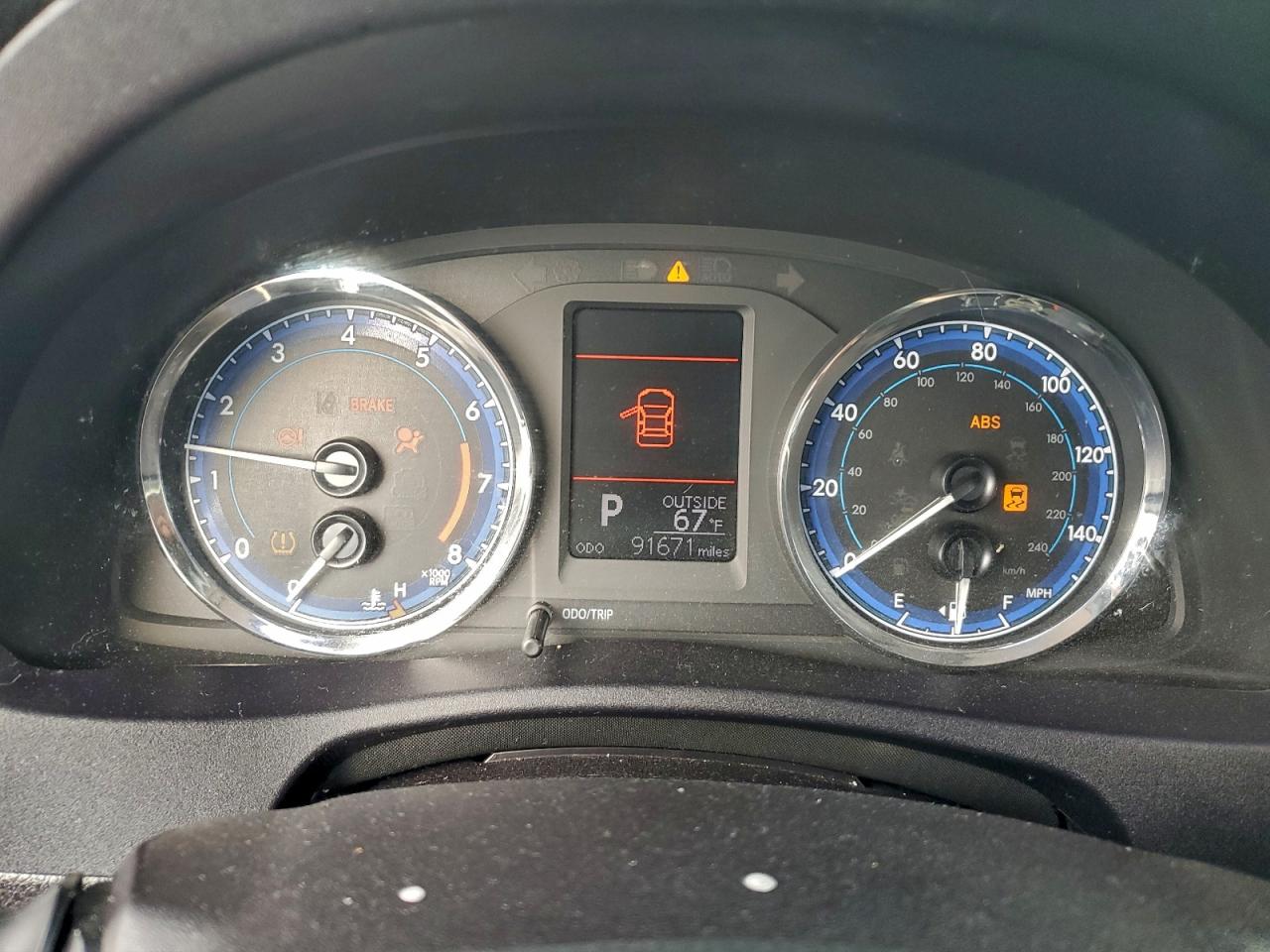 Toyota Corolla L Image 11