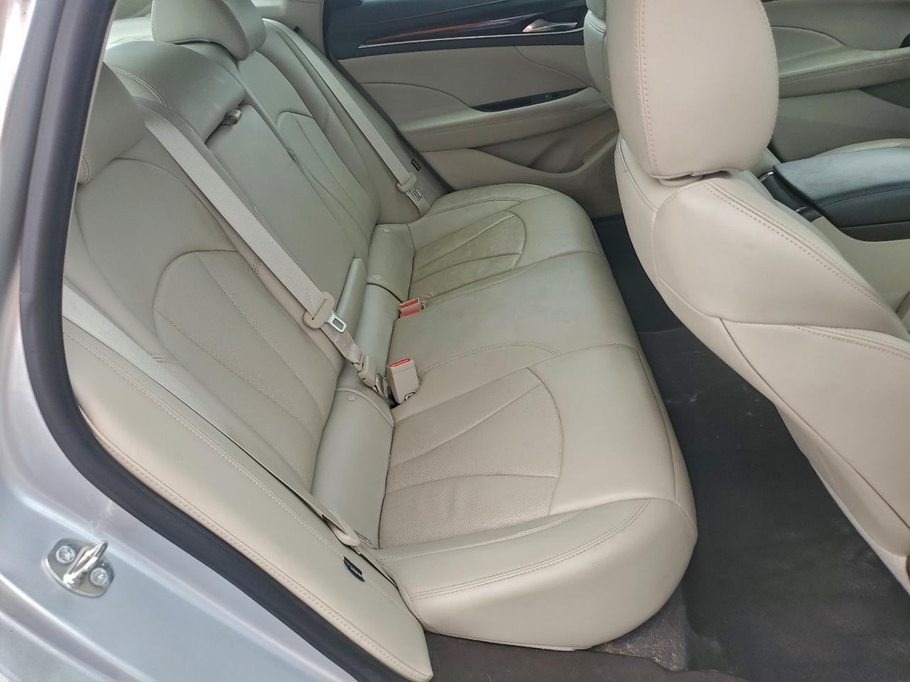 Buick LaCrosse Essence Image 8