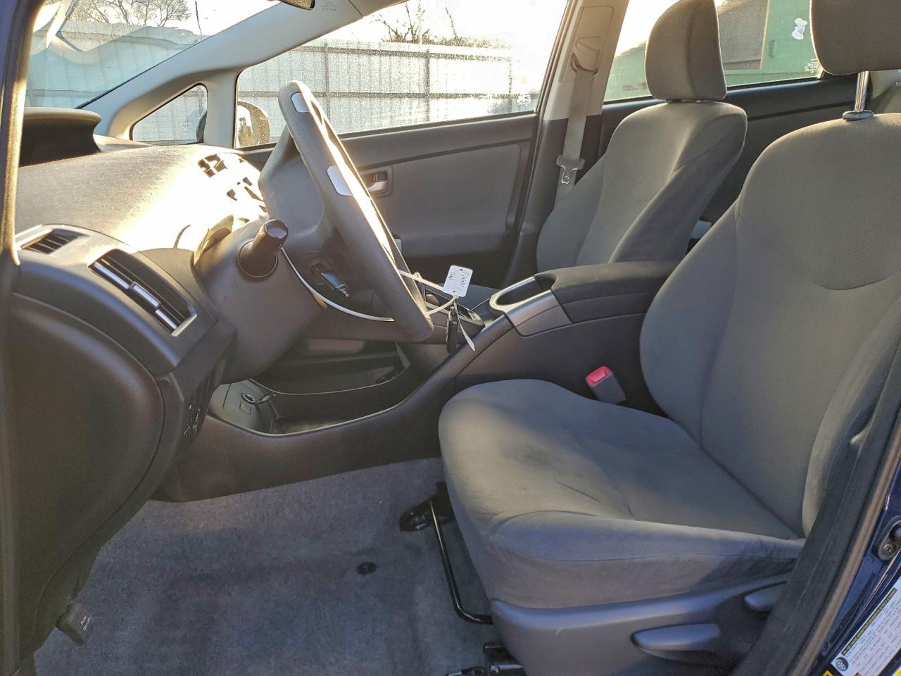 Toyota Prius Image 6