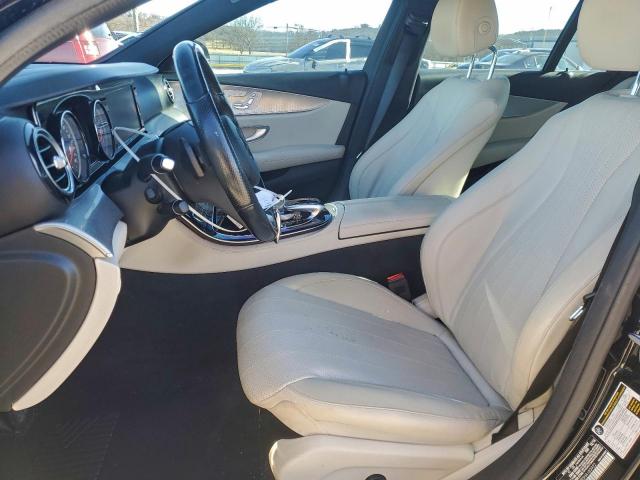 Mercedes-Benz E-Class 300 4matic Image 7