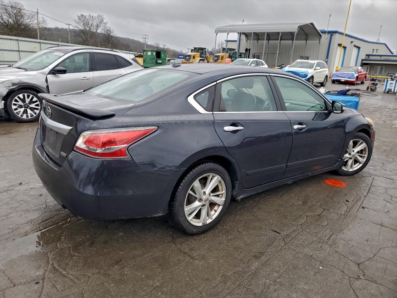 Nissan Altima 2.5 Image 2