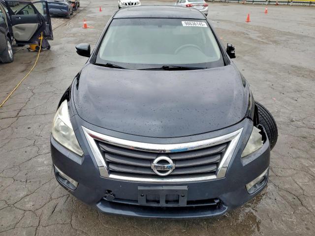 Nissan Altima 2.5 Image 5