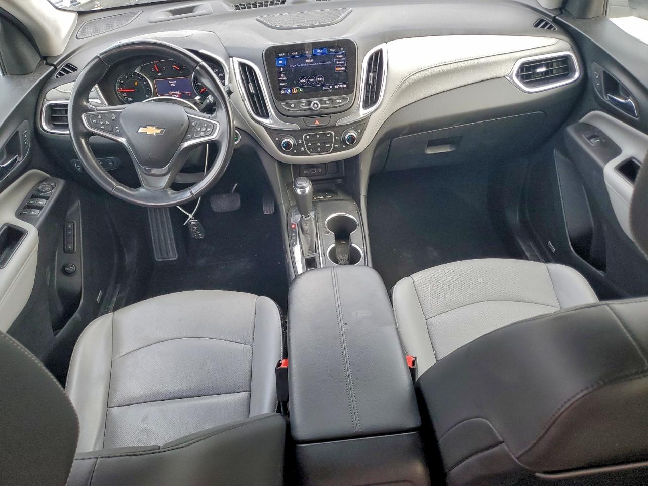 Chevrolet Equinox Premier Image 4