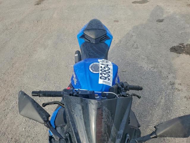 Kawasaki Ex A Image 7