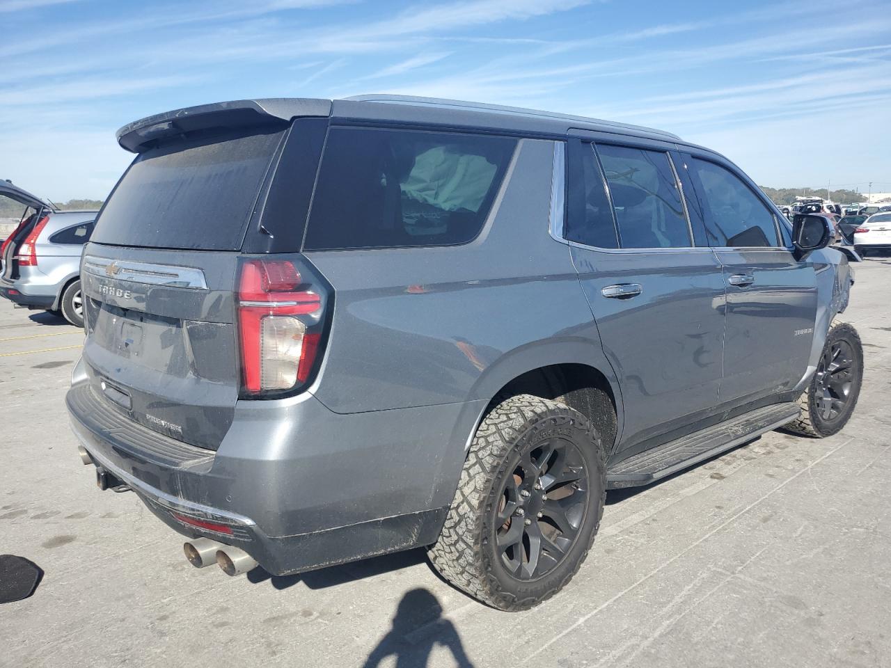 Chevrolet Tahoe K1500 Premier Image 4