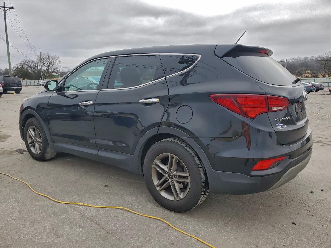 Hyundai SANTA FE Image 3