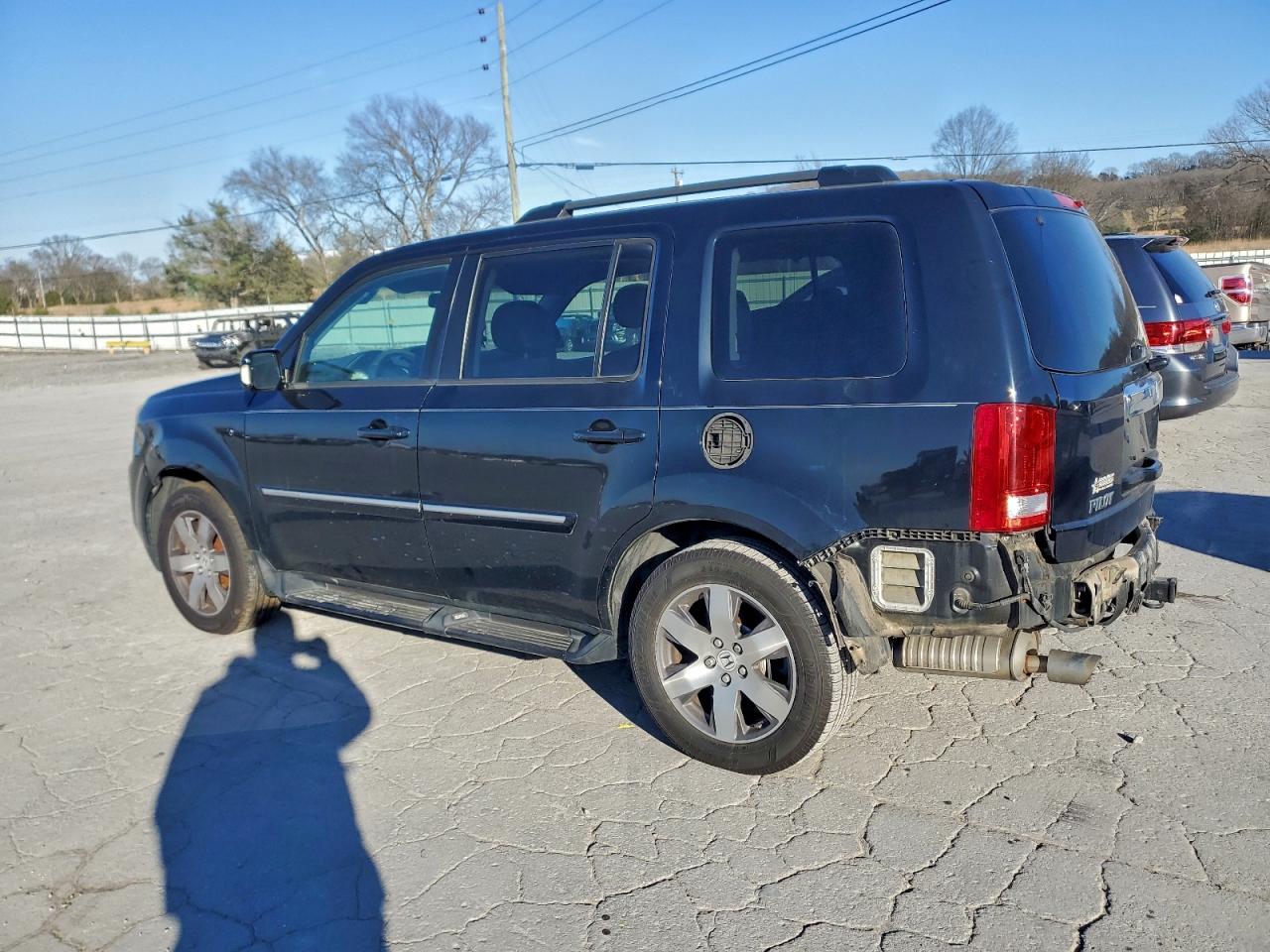 Honda Pilot Touring Image 14