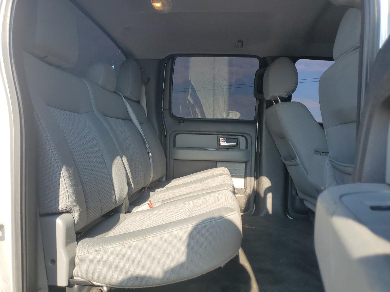 Ford F-150 Supercrew Image 10