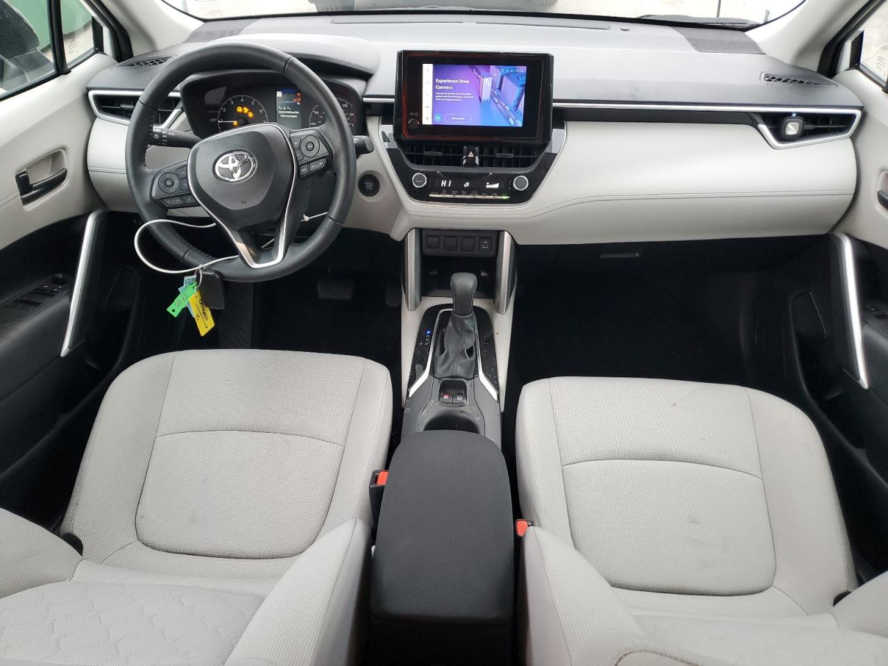 Toyota Corolla Le Image 9