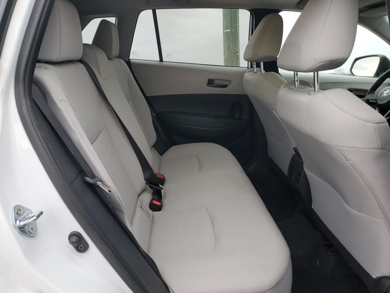 Toyota Corolla Le Image 10