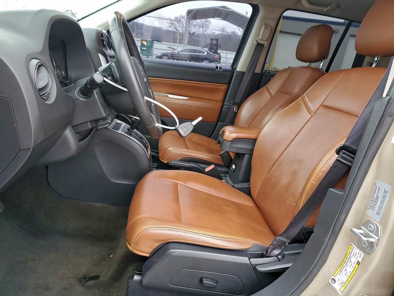 Jeep Compass Latitude Image 6