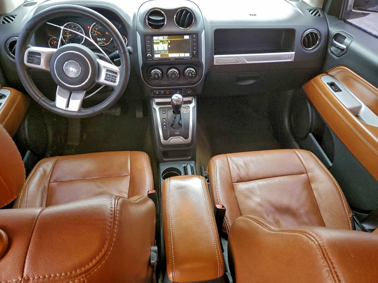 Jeep Compass Latitude Image 11