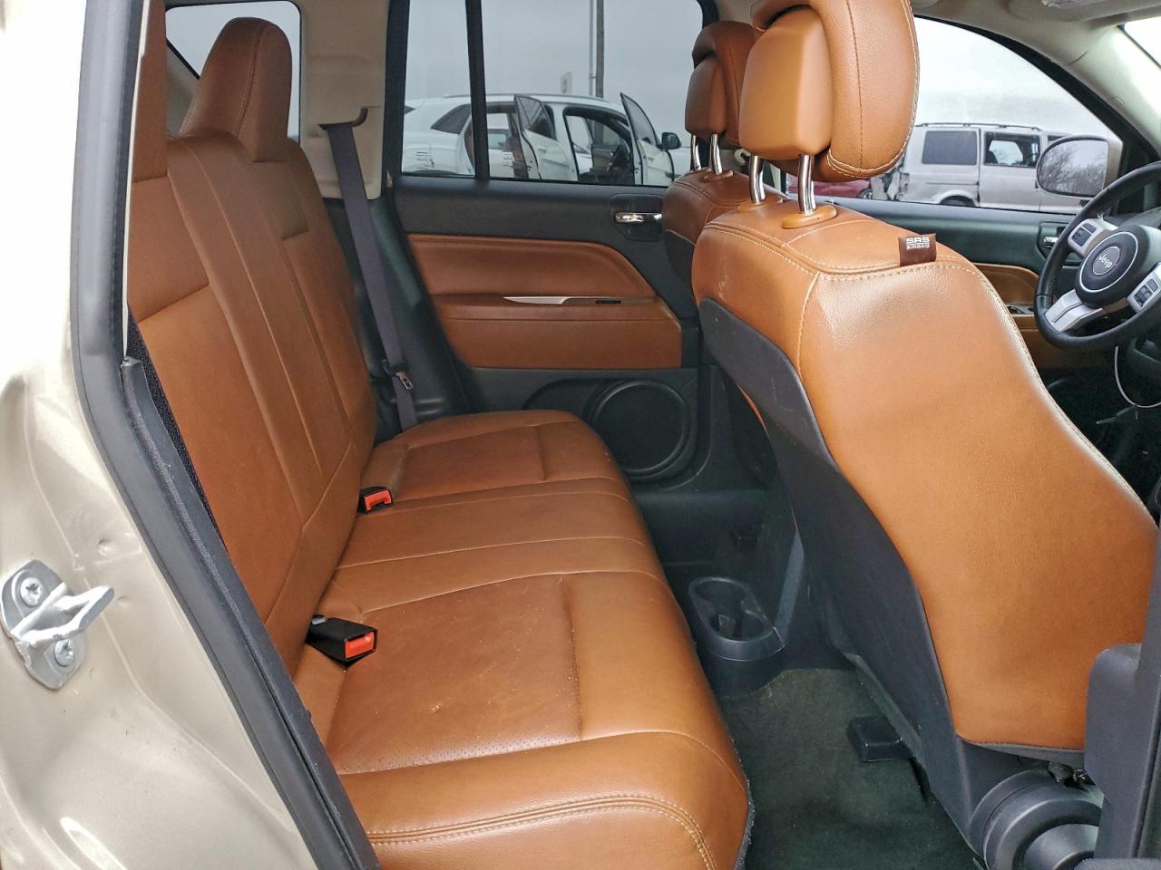 Jeep Compass Latitude Image 9