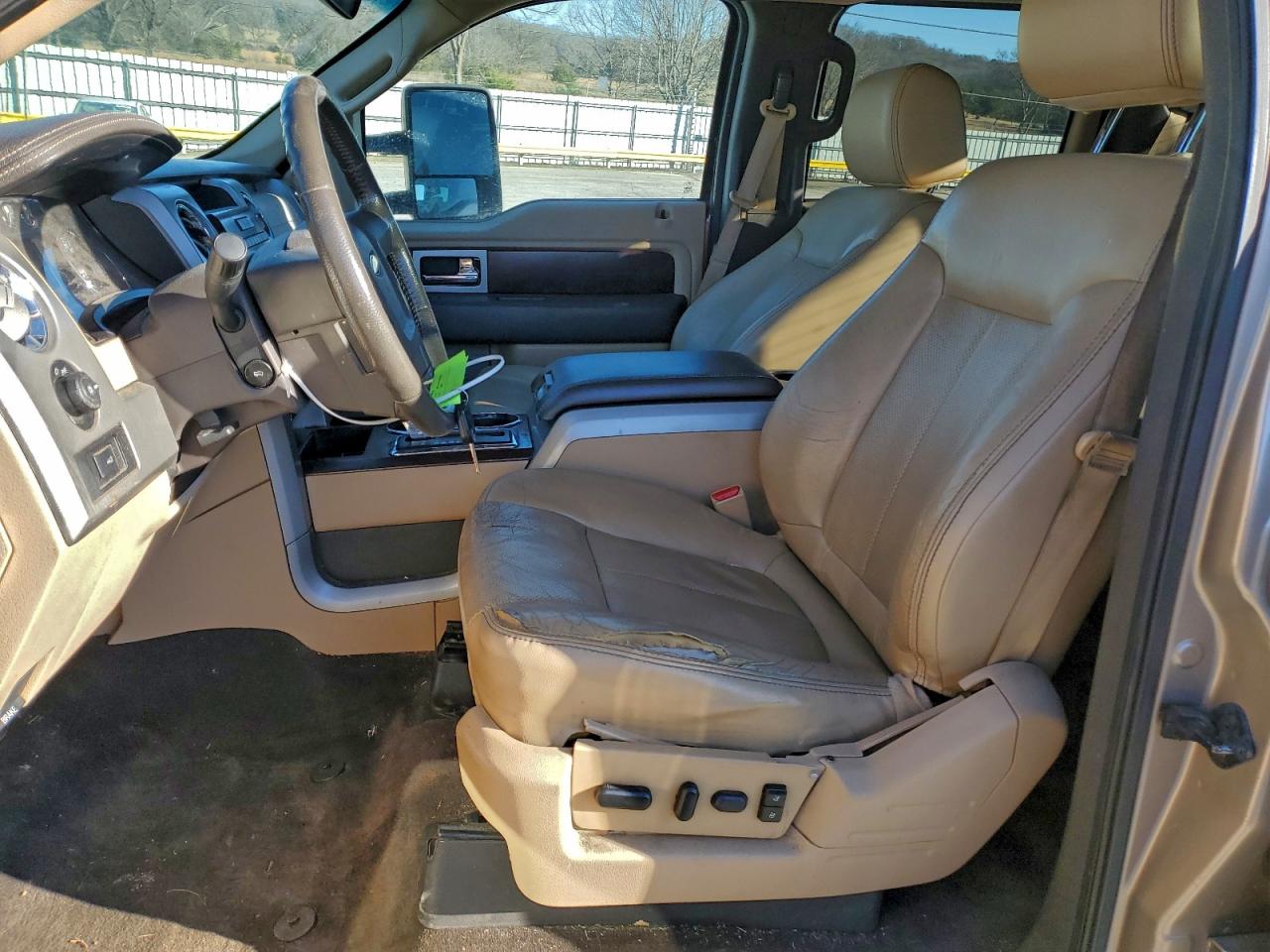 Ford F-150 Supercrew Image 11