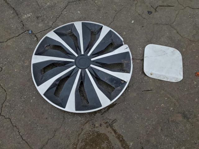 Nissan Sentra S Image 12