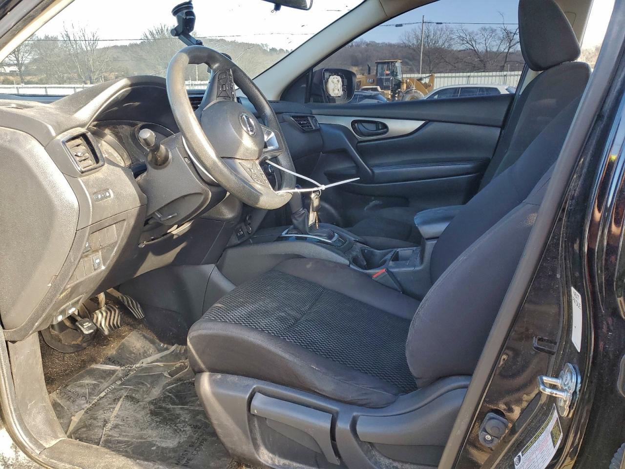 Nissan Rogue S Image 6