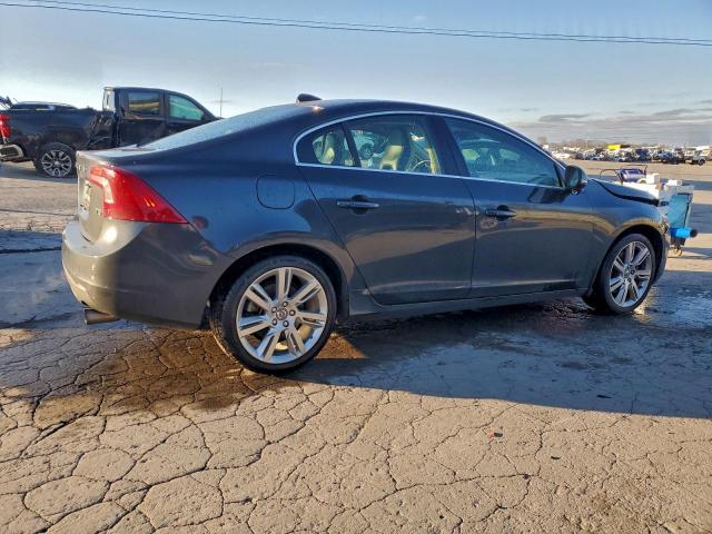 Volvo S60 T5 Image 4