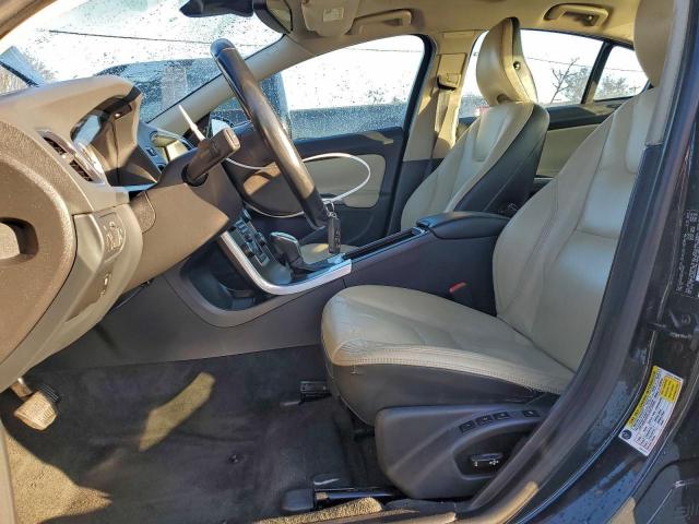 Volvo S60 T5 Image 9