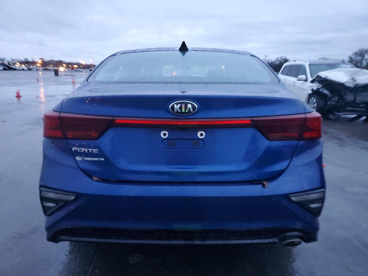 Kia Forte Fe Image 8