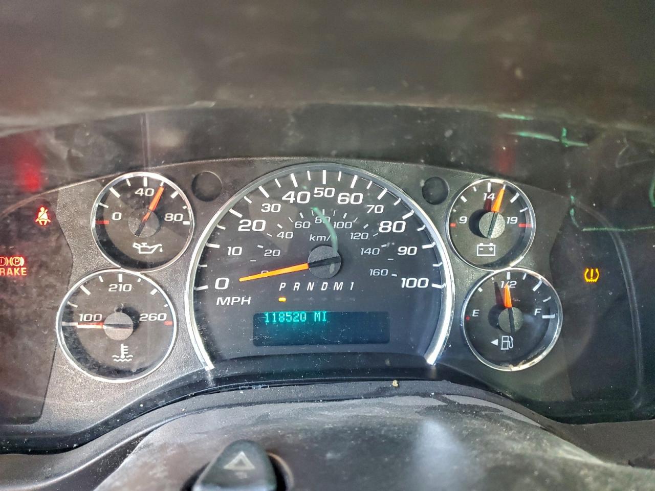 GMC Savana G2500 Image 10