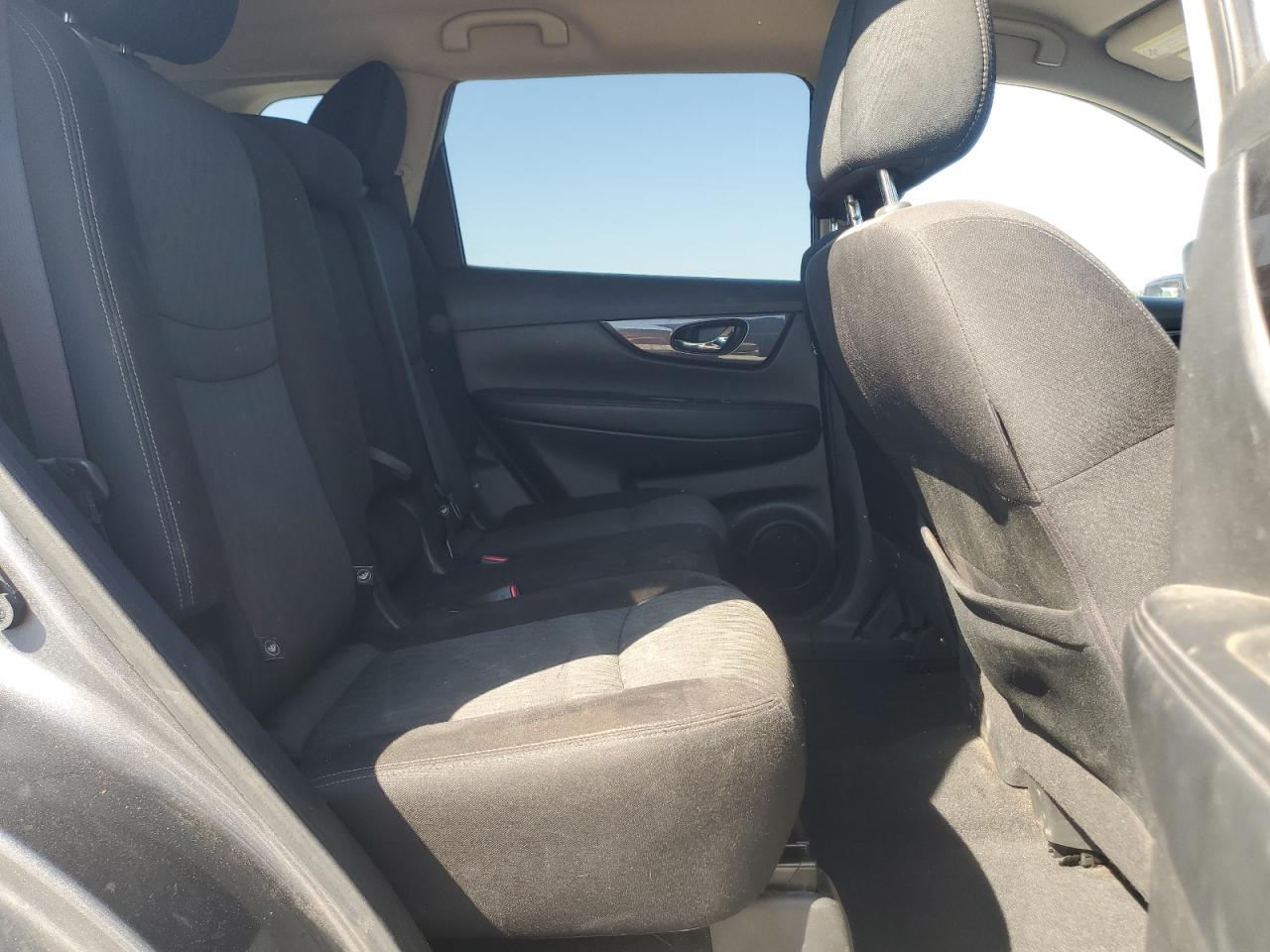 Nissan Rogue S Image 10