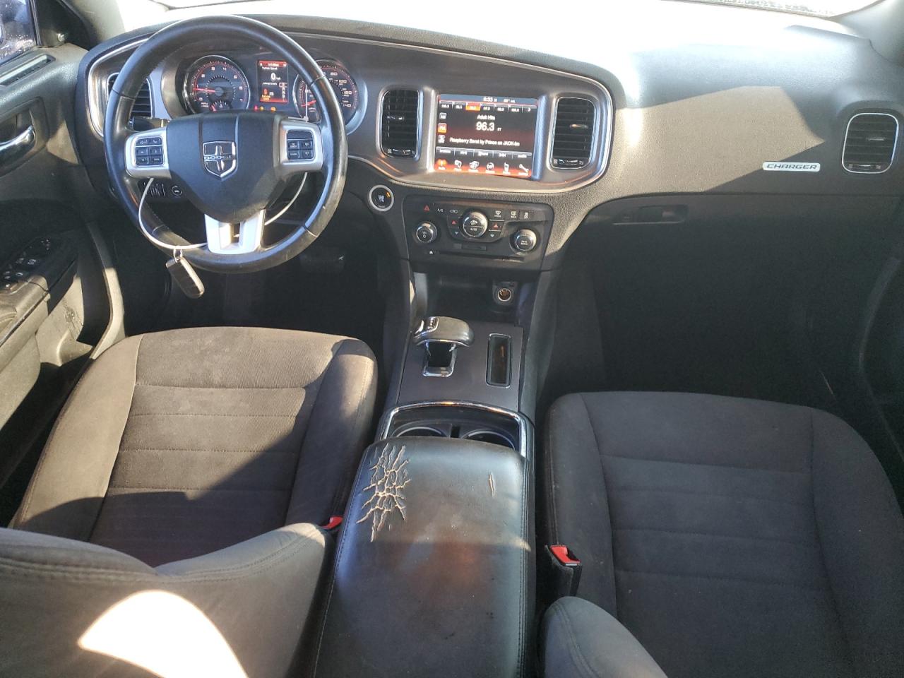 Dodge Charger Sxt Image 9