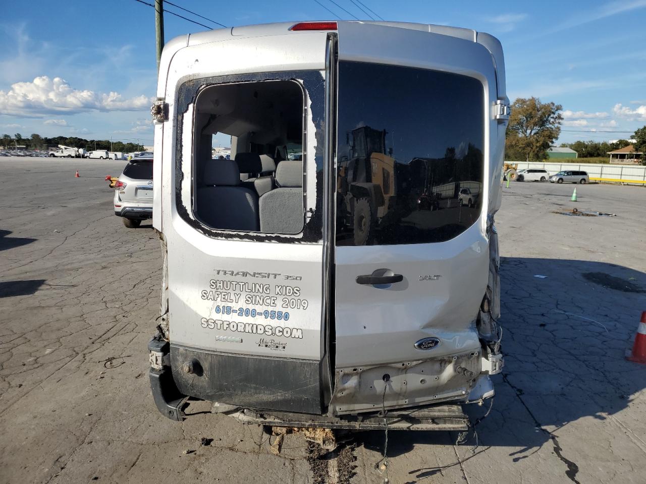 Ford Transit T-350 Image 6