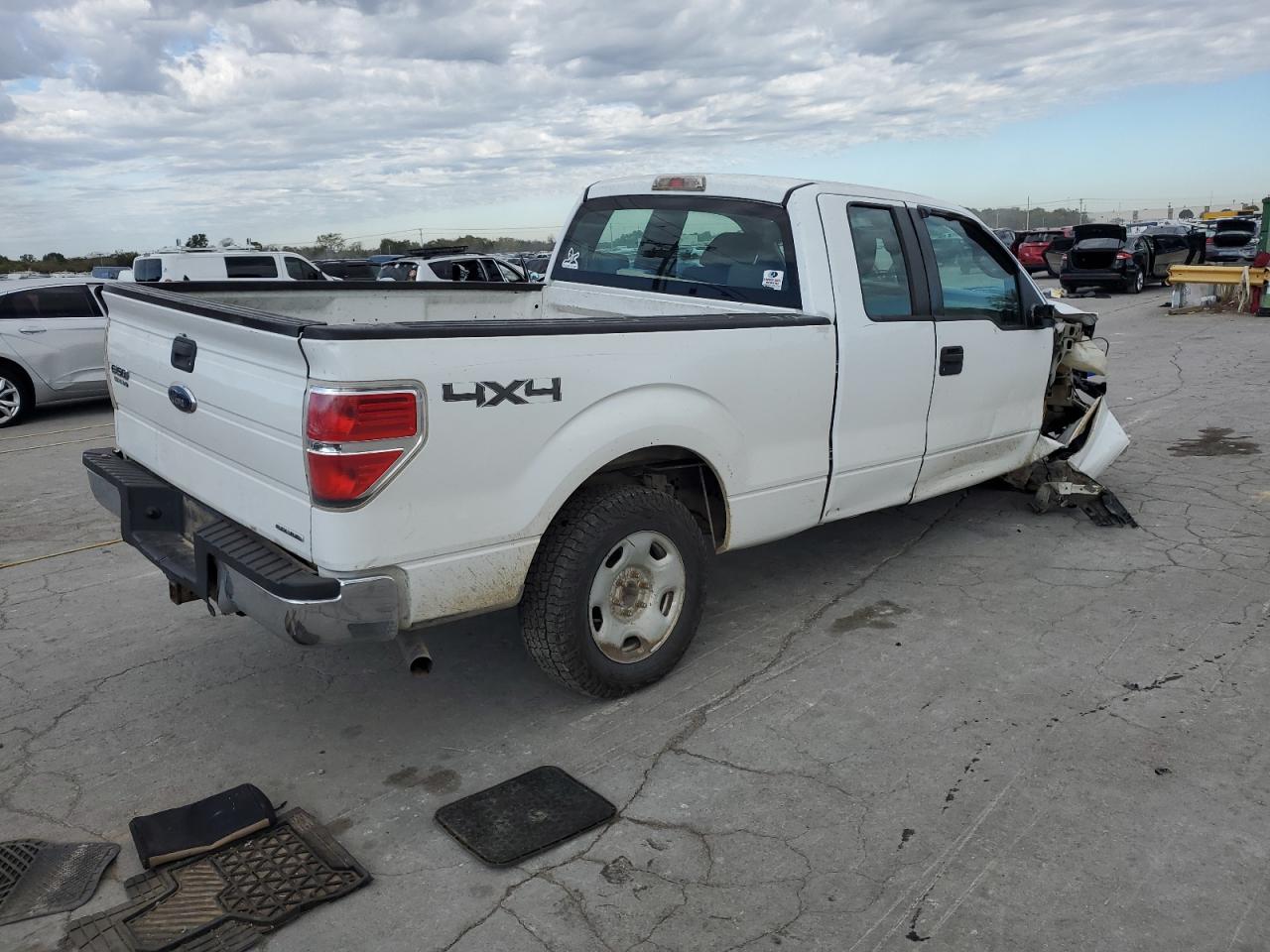 Ford F-150 Super Cab Image 3