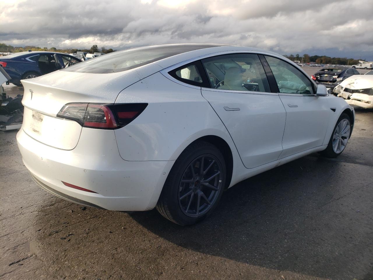 Tesla Model 3 Image 2