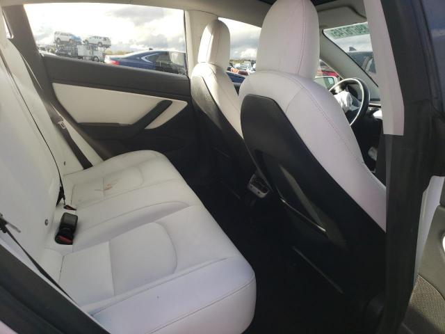 Tesla Model 3 Image 11