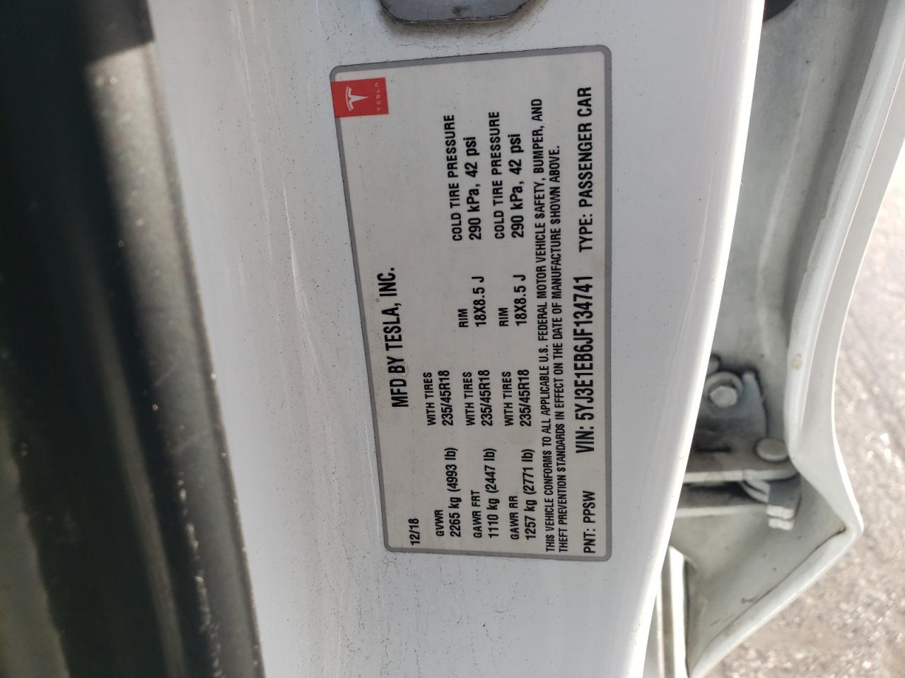 Tesla Model 3 Image 10