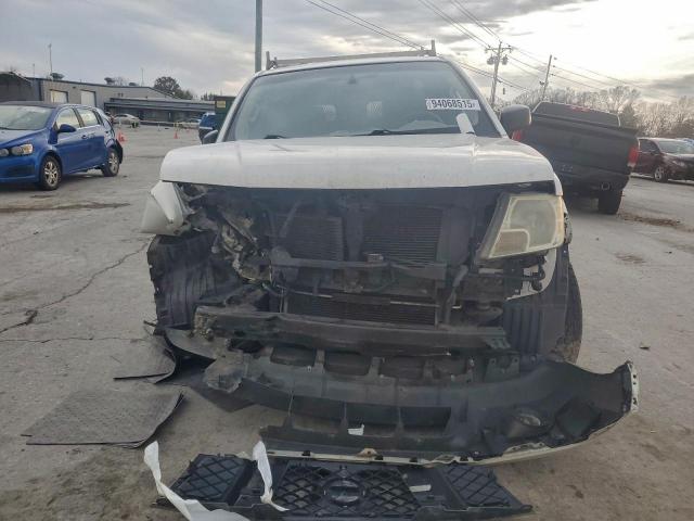 Nissan Frontier S Image 2