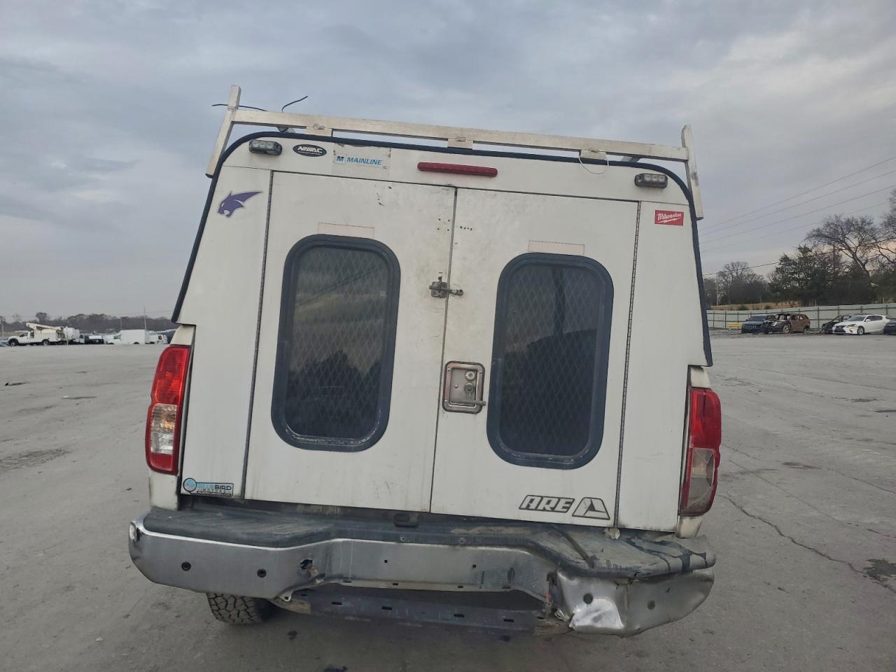 Nissan Frontier S Image 8