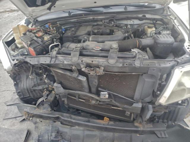 Nissan Frontier S Image 10