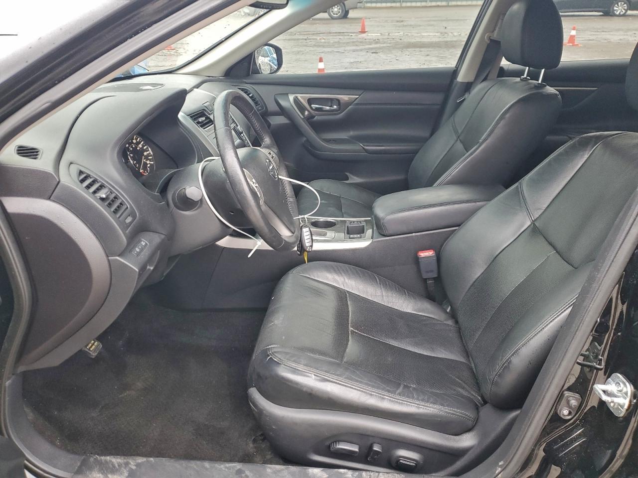 Nissan Altima 2.5 Image 8