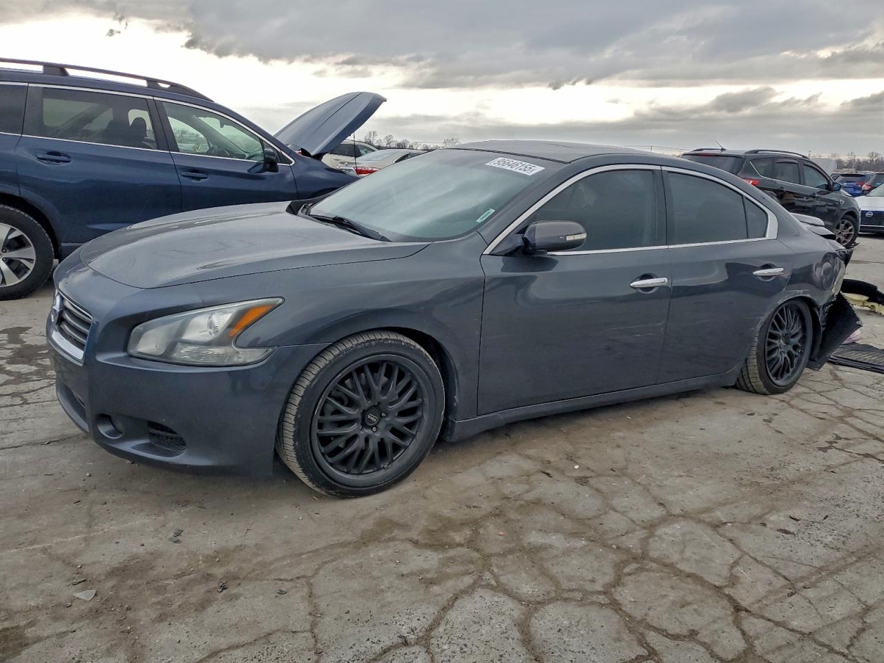 Nissan Maxima S Image 1