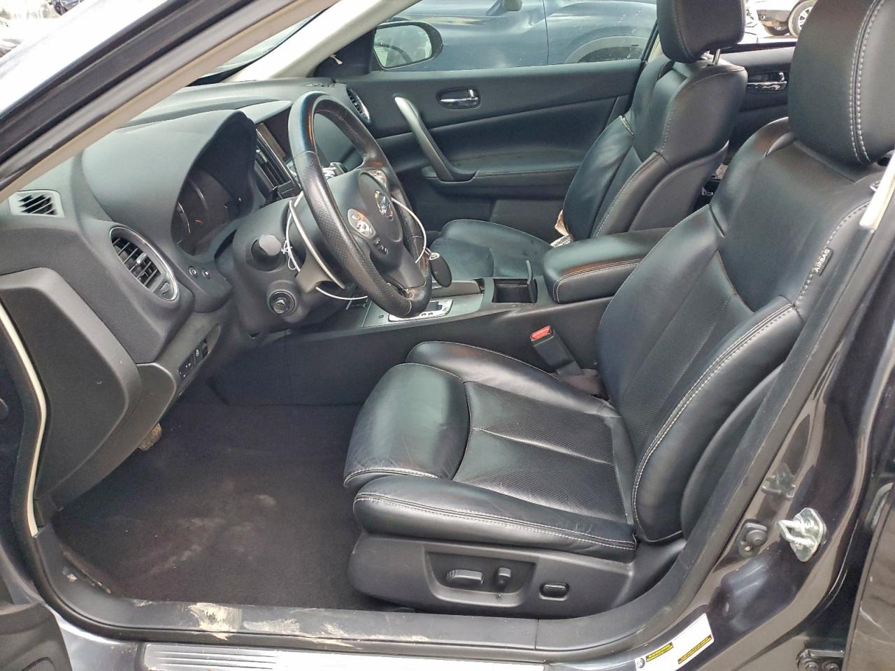 Nissan Maxima S Image 12