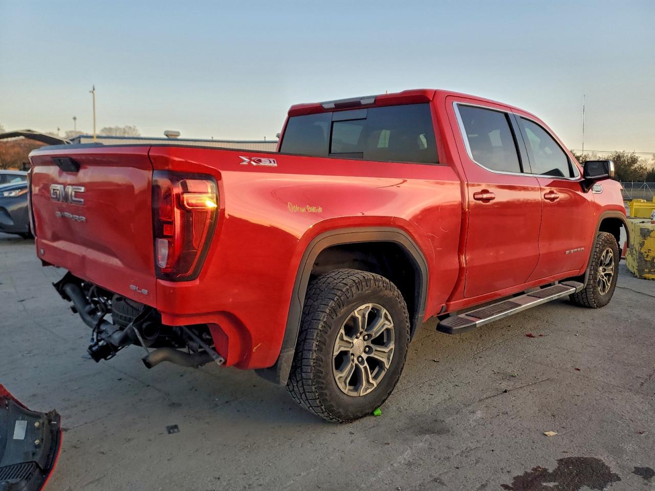 GMC Sierra K1500 Sle Image 2