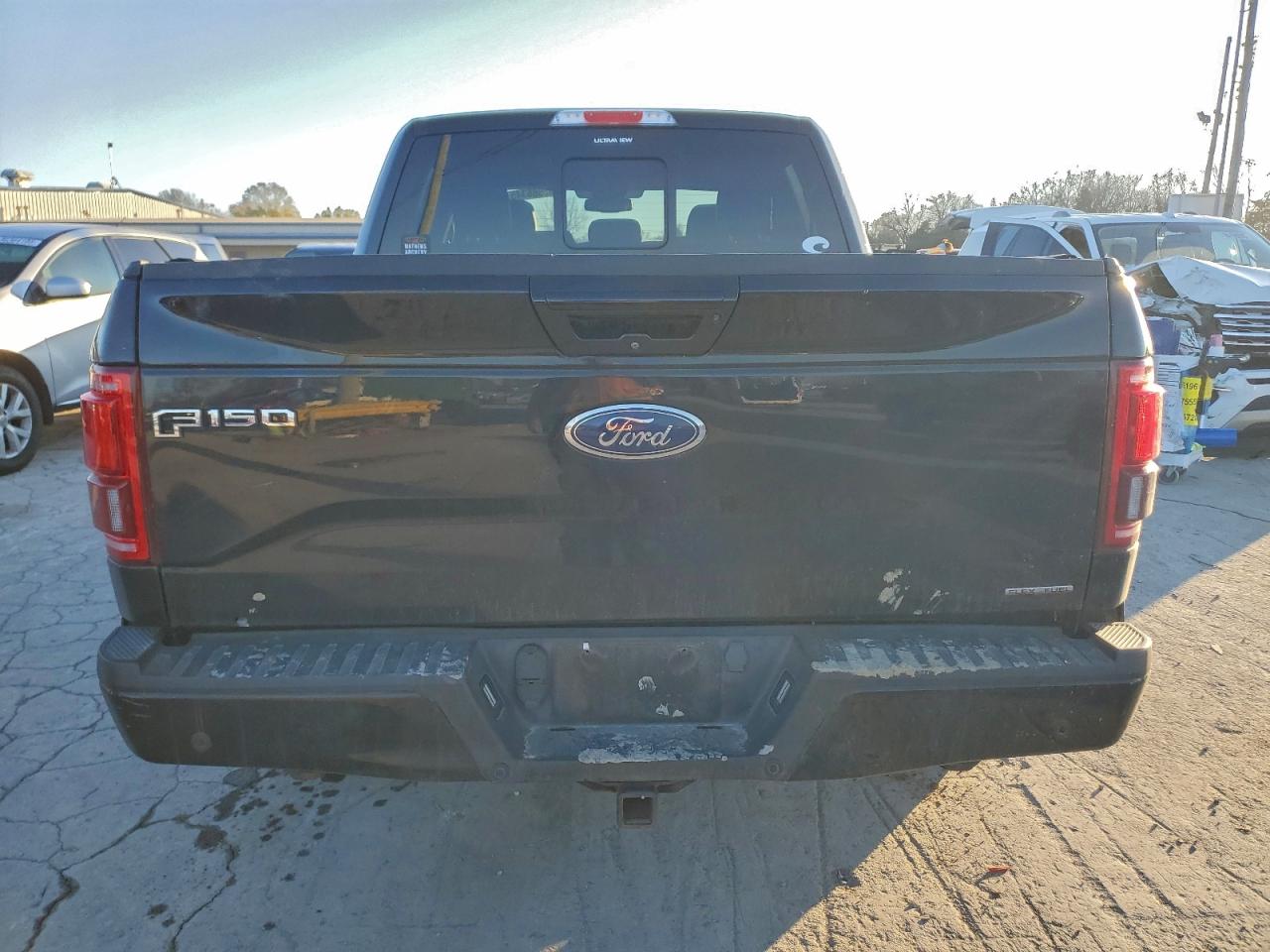 Ford F-150 Supercrew Image 8