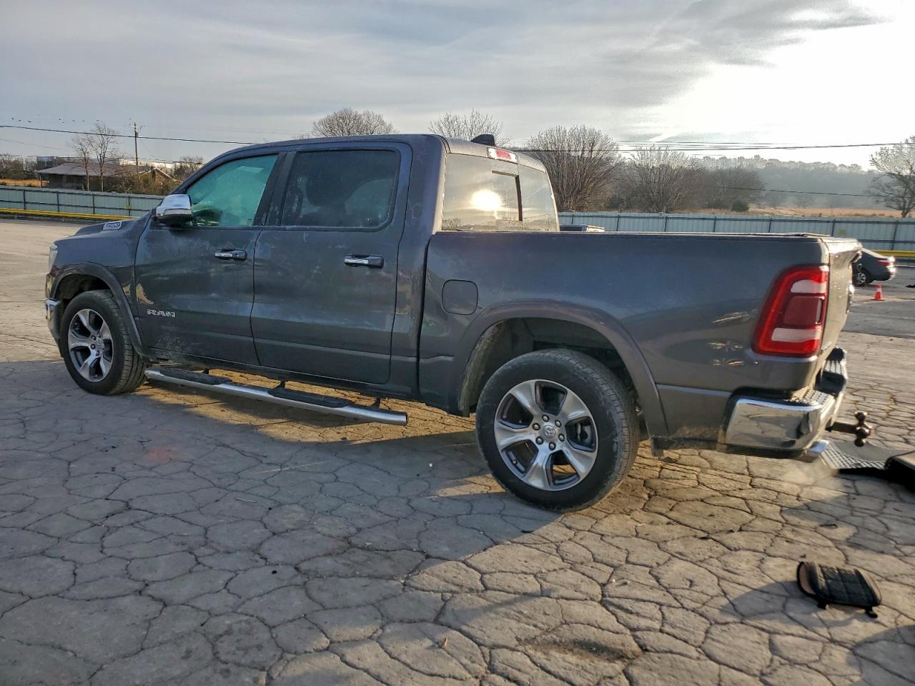 Ram 1500 Laramie Image 5