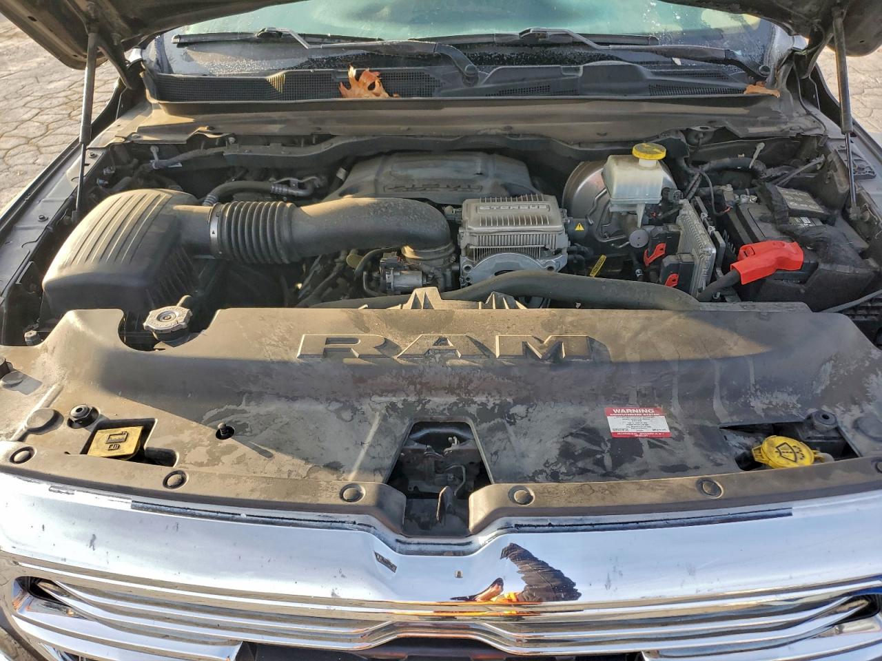 Ram 1500 Laramie Image 11