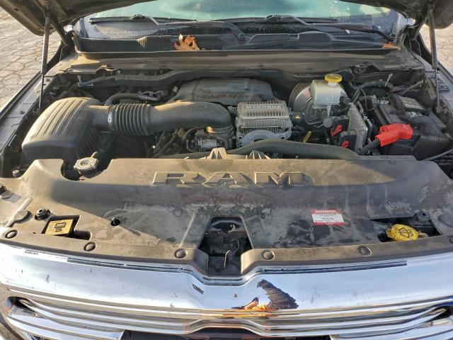 Ram 1500 Laramie Image 11