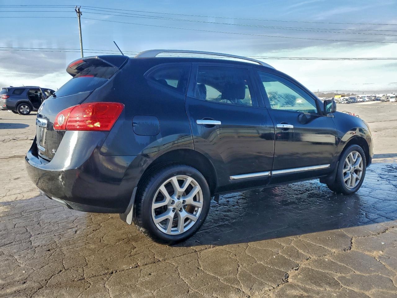 Nissan Rogue S Image 10