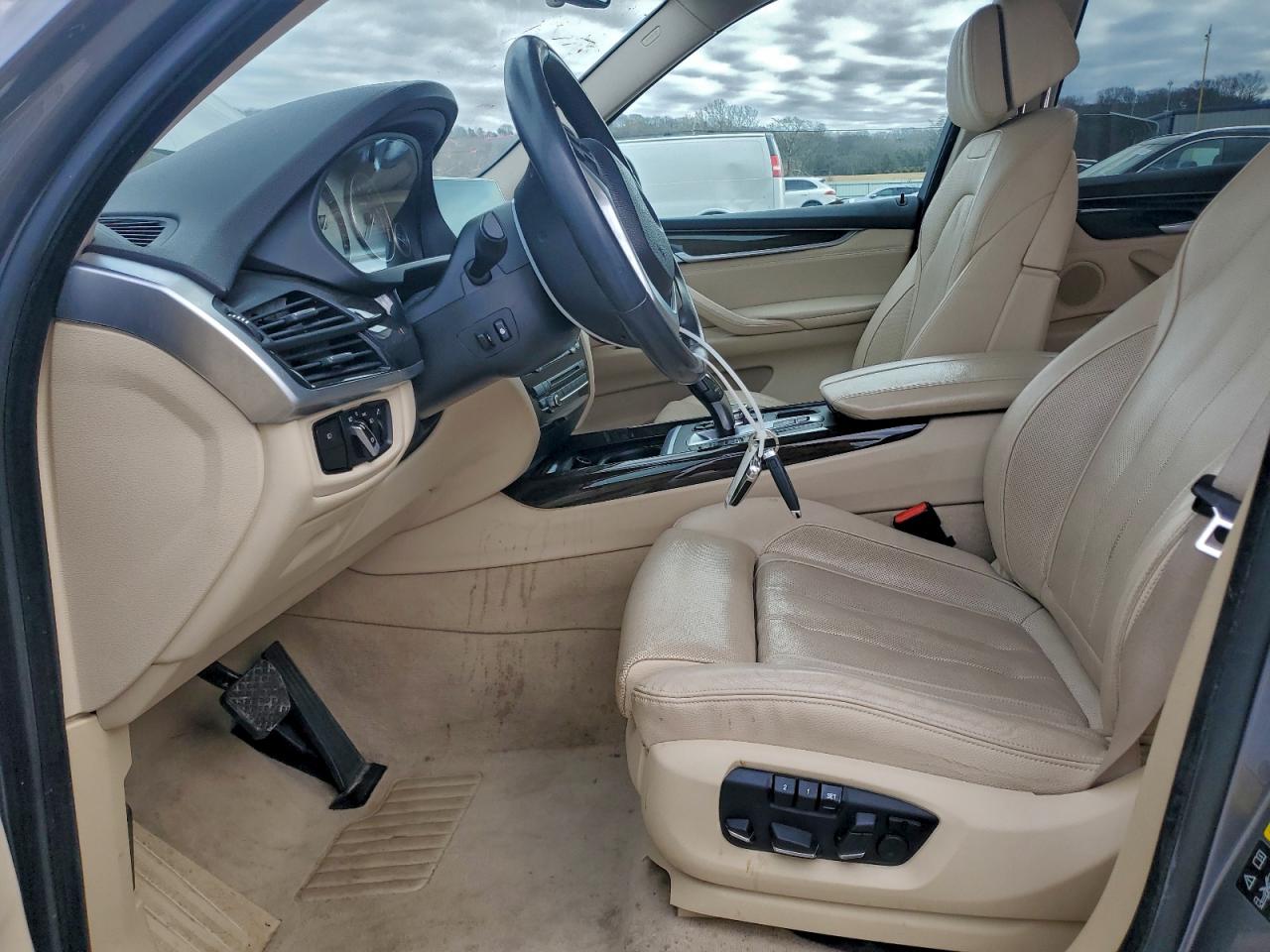 BMW X Series Xdrive50i Image 4