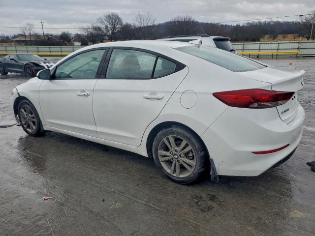 Hyundai ELANTRA Sel Image 3