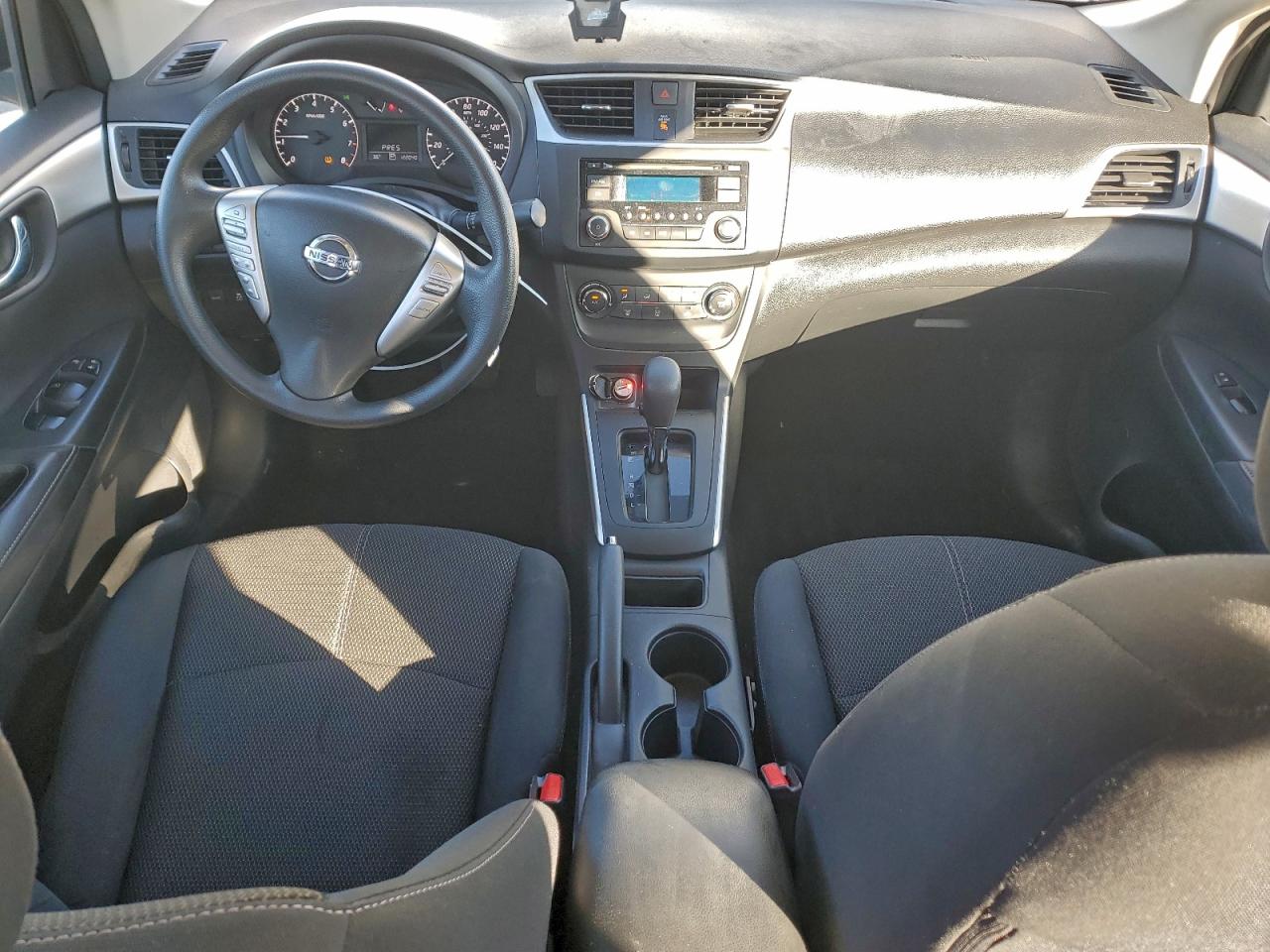 Nissan Sentra S Image 6